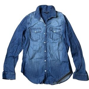 Tahari Blue Denim Pearl Snap Western Shirt - Medium